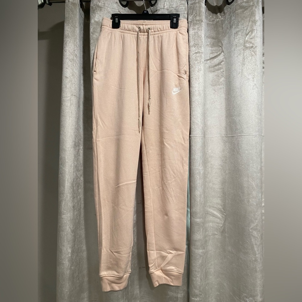 Women’s nike jogger